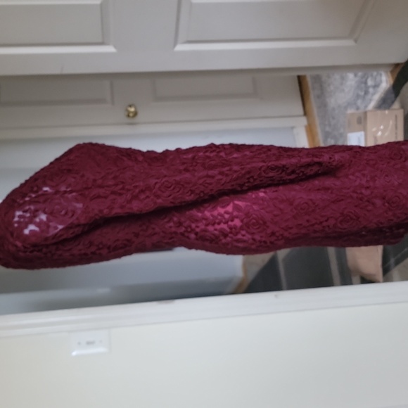 Laundry By Shelley Sagal Elegant Lace V-Neck Dress - Burgundy Size 2 - Picture 5 of 11